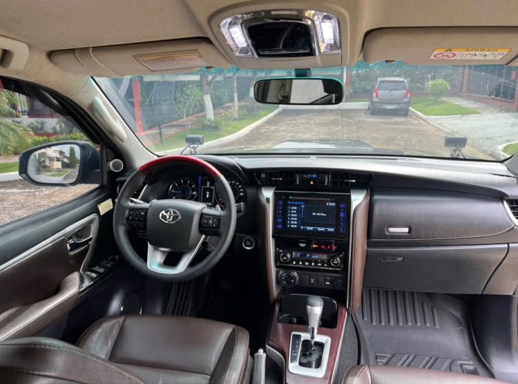Toyota Fortuner 2017 Full Extras